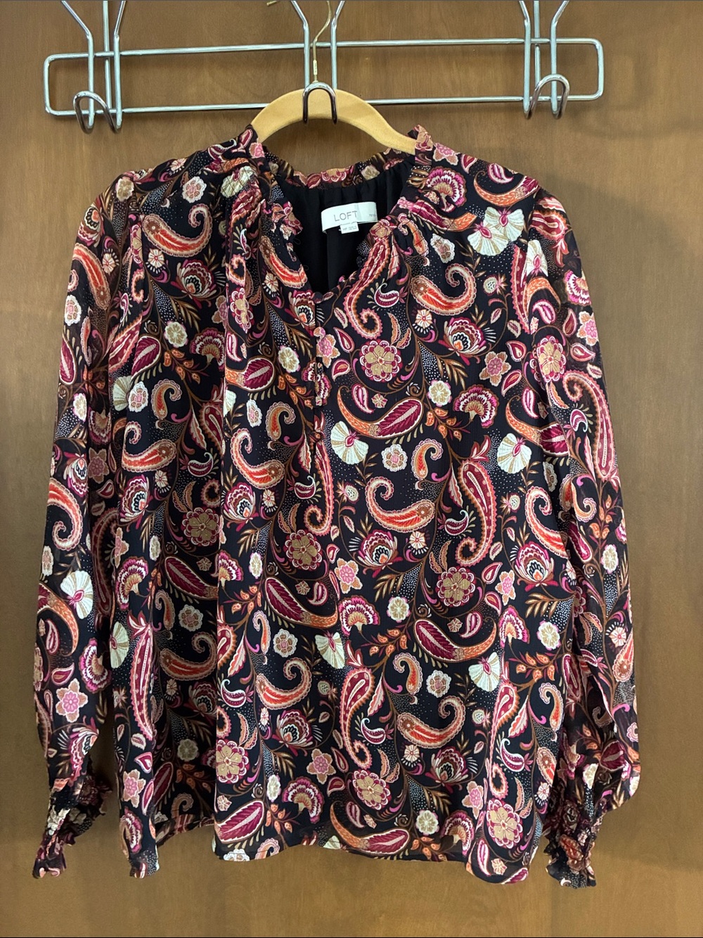 LOFT Black Paisley Print Ruffled Neck Blouse medium petite, long sleeved, lining